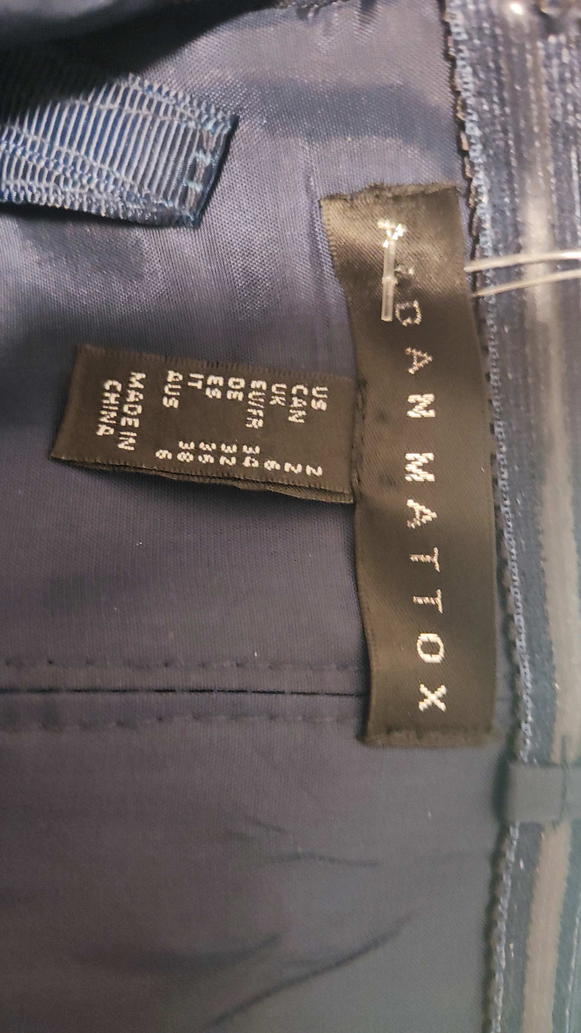 Poklanjam svečanu haljinu 4
