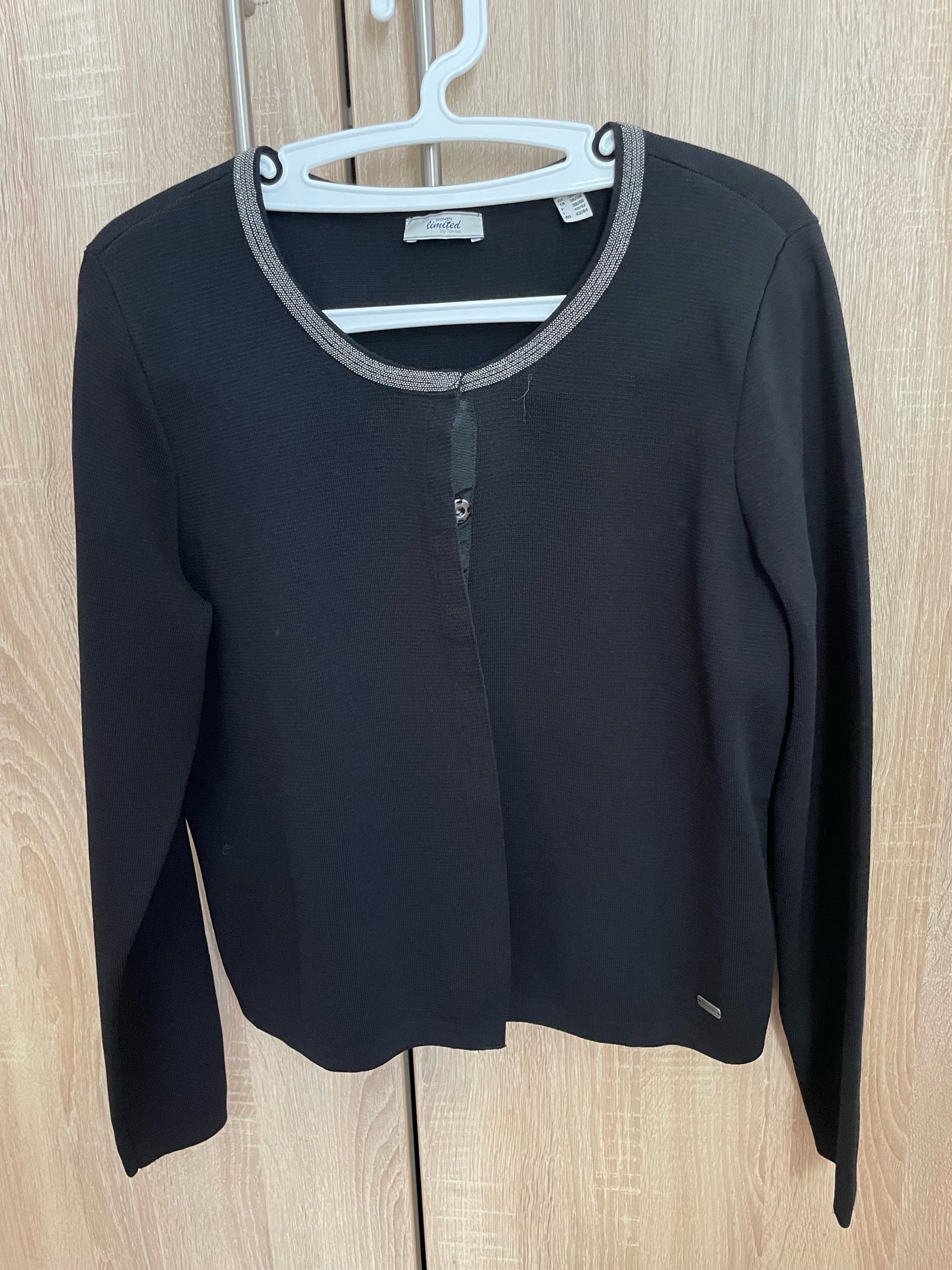 Cardigan 0