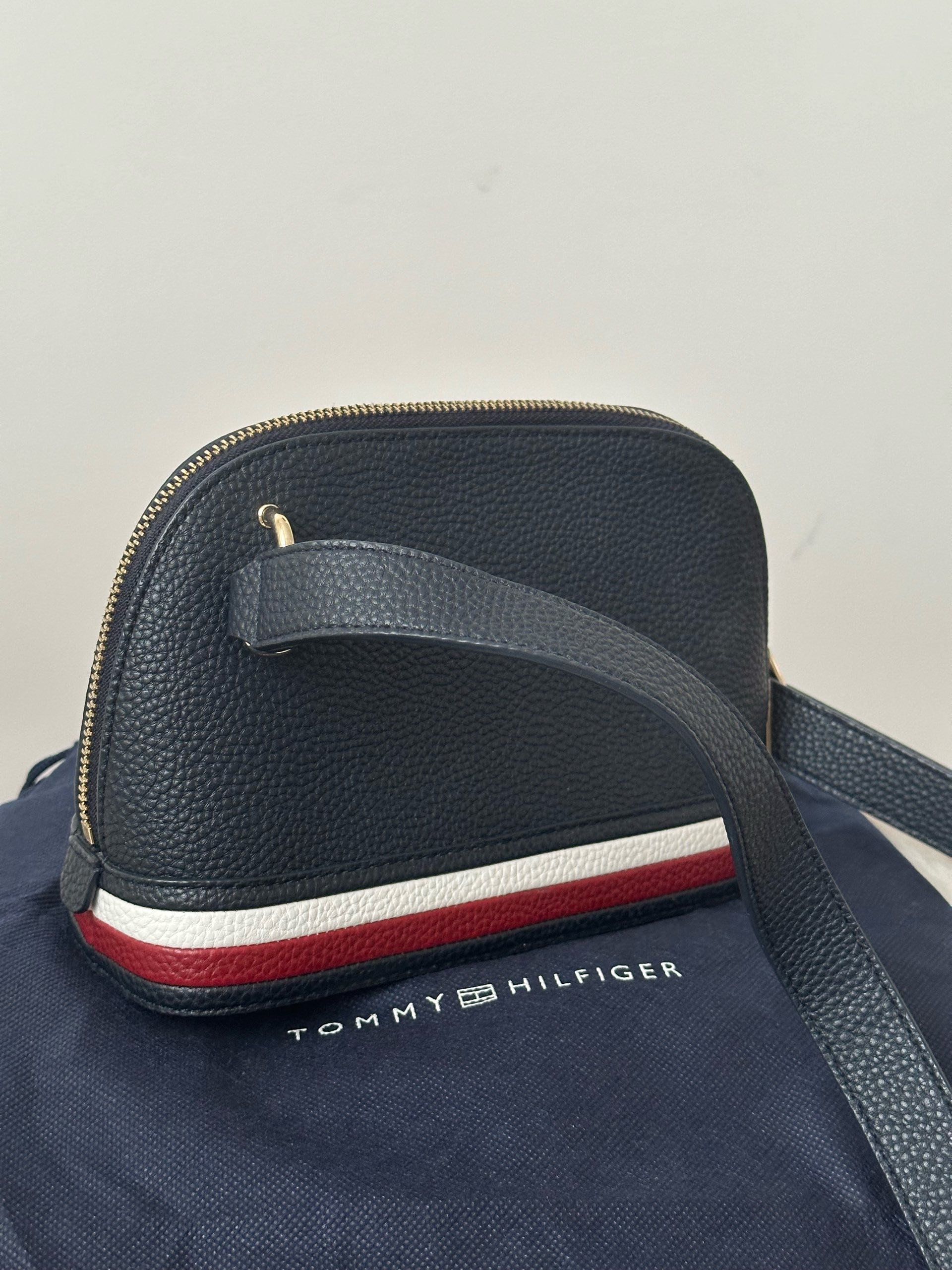 Tommy Hilfiger torbica 2