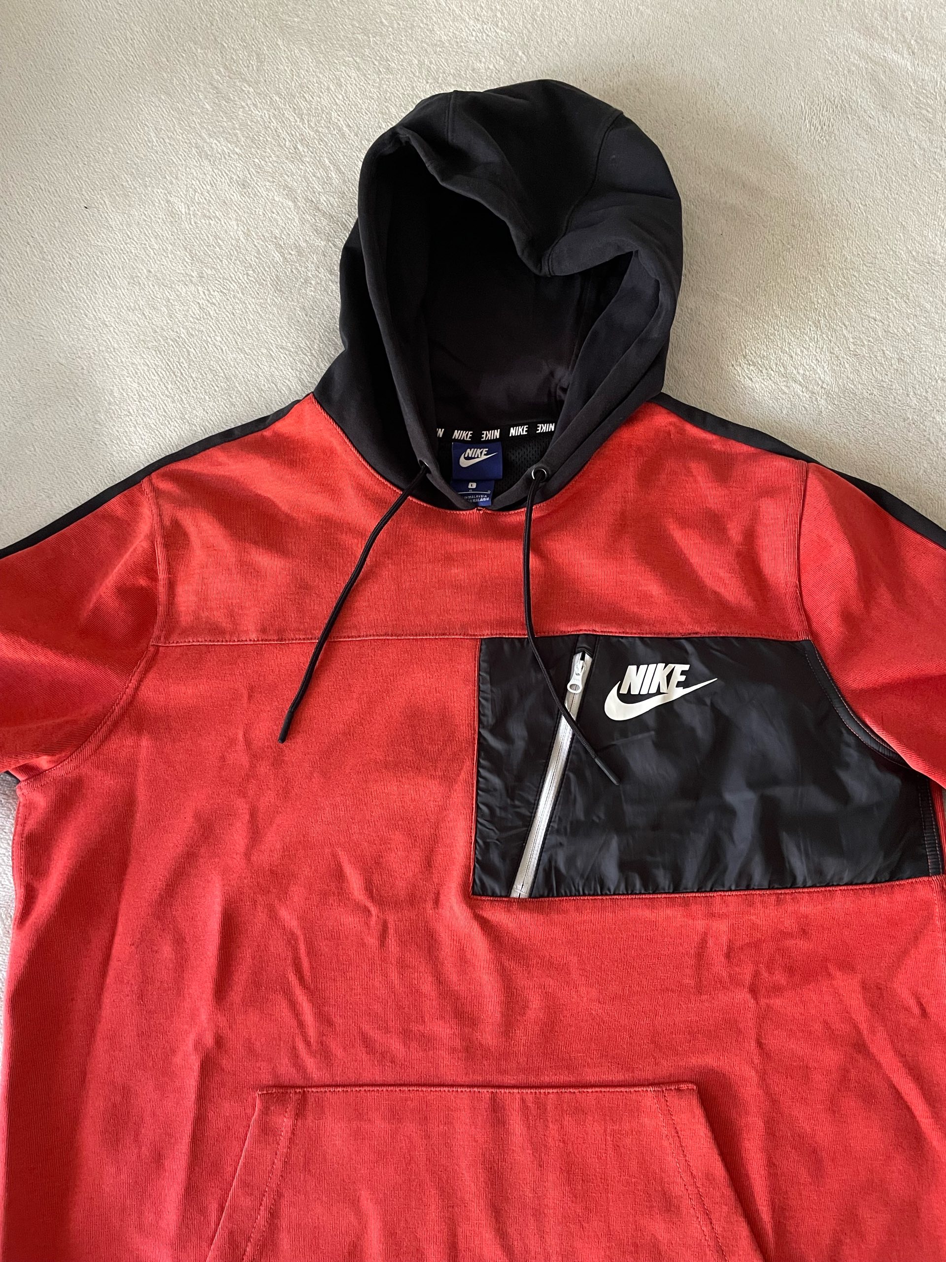 Nike duks 0