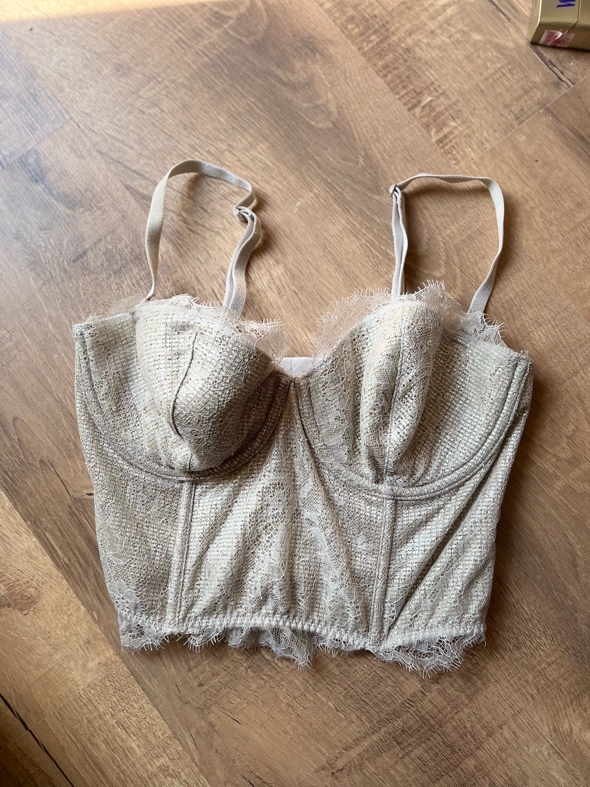 VICTORIA SECRET korzet nov 1