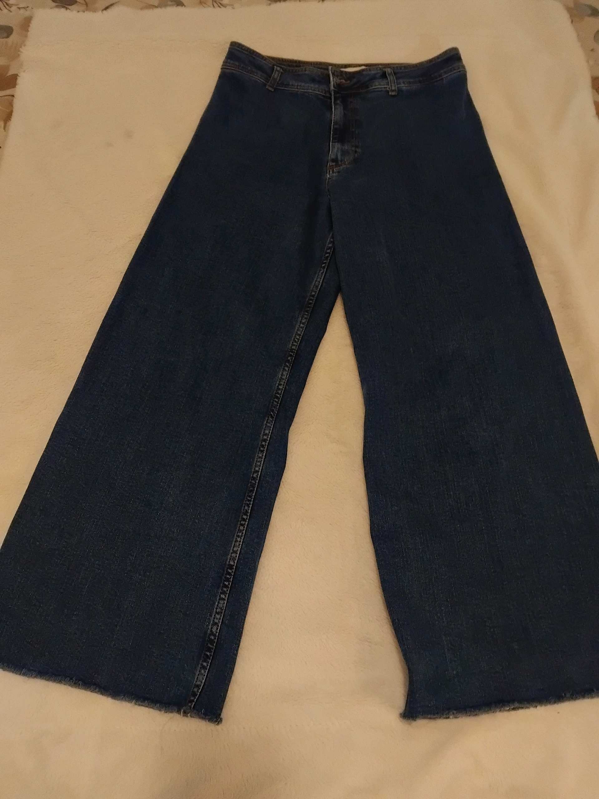 Zara famerke 0