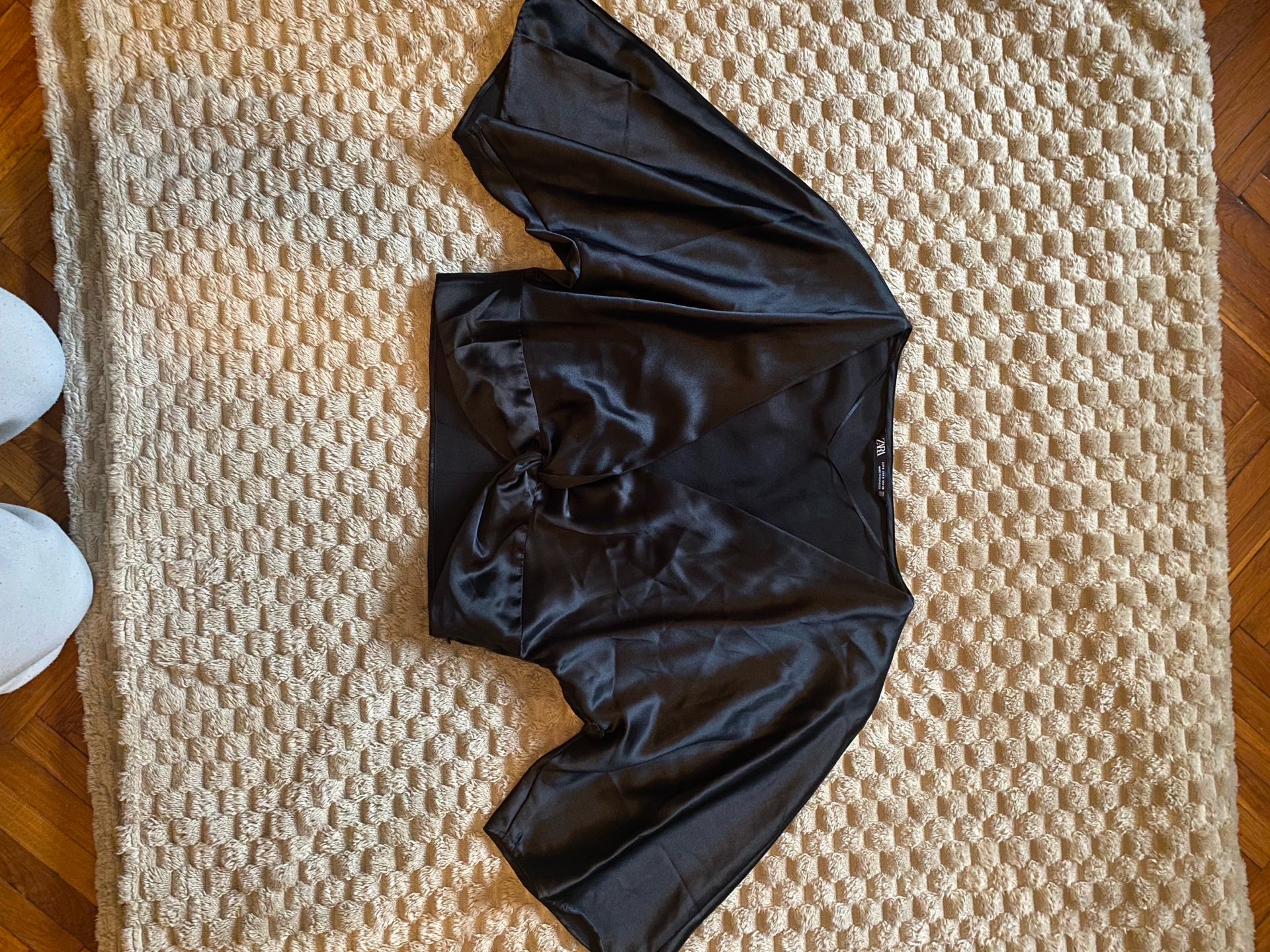 Zara satenski top 0
