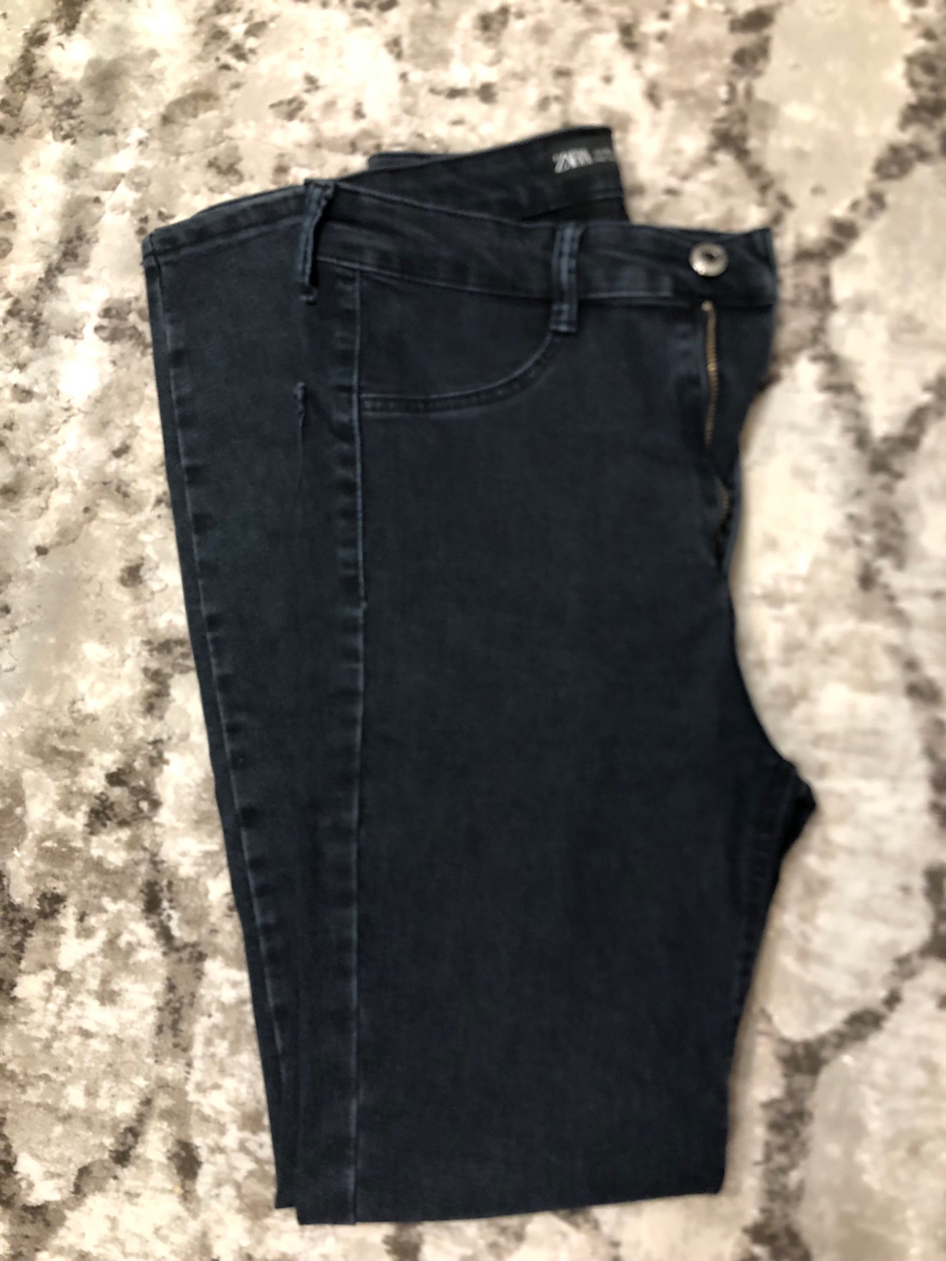 Zara hlace 0