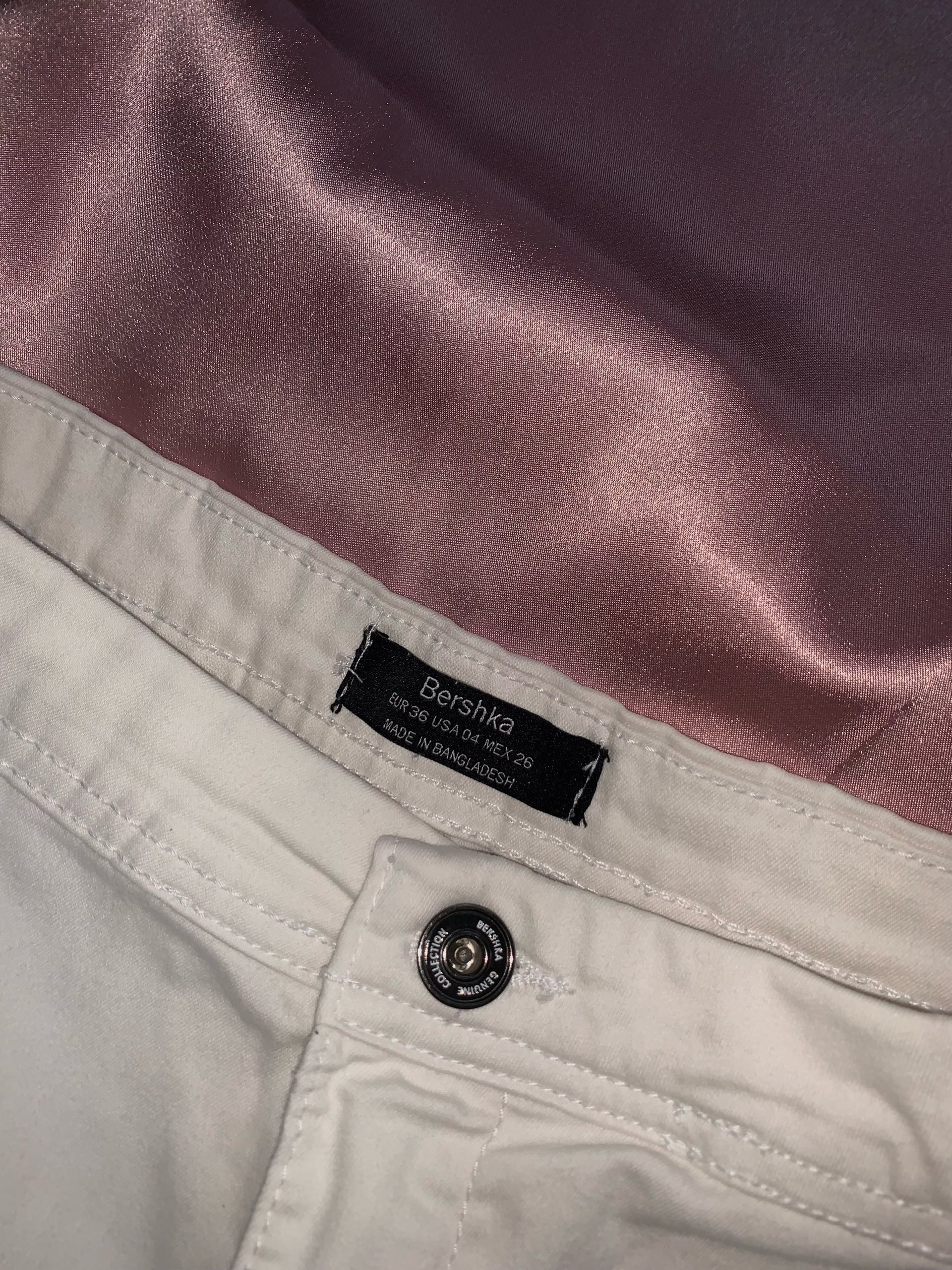 Bijele ženske pantalone BERSHKA 1
