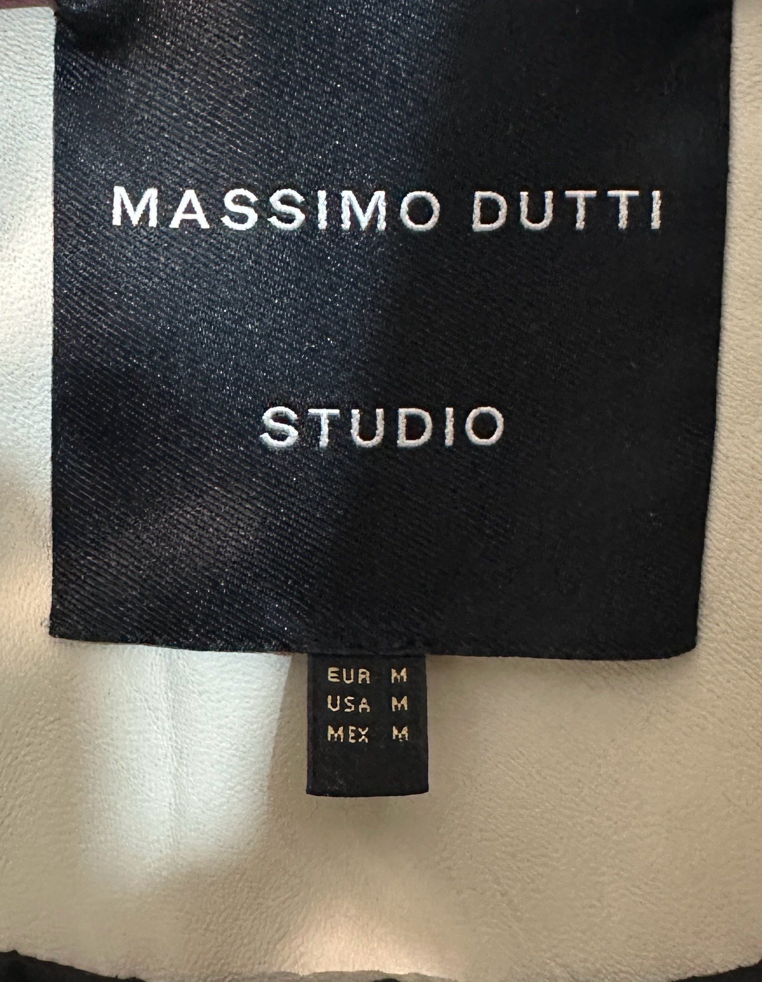 Massimo Dutti Baloner 1
