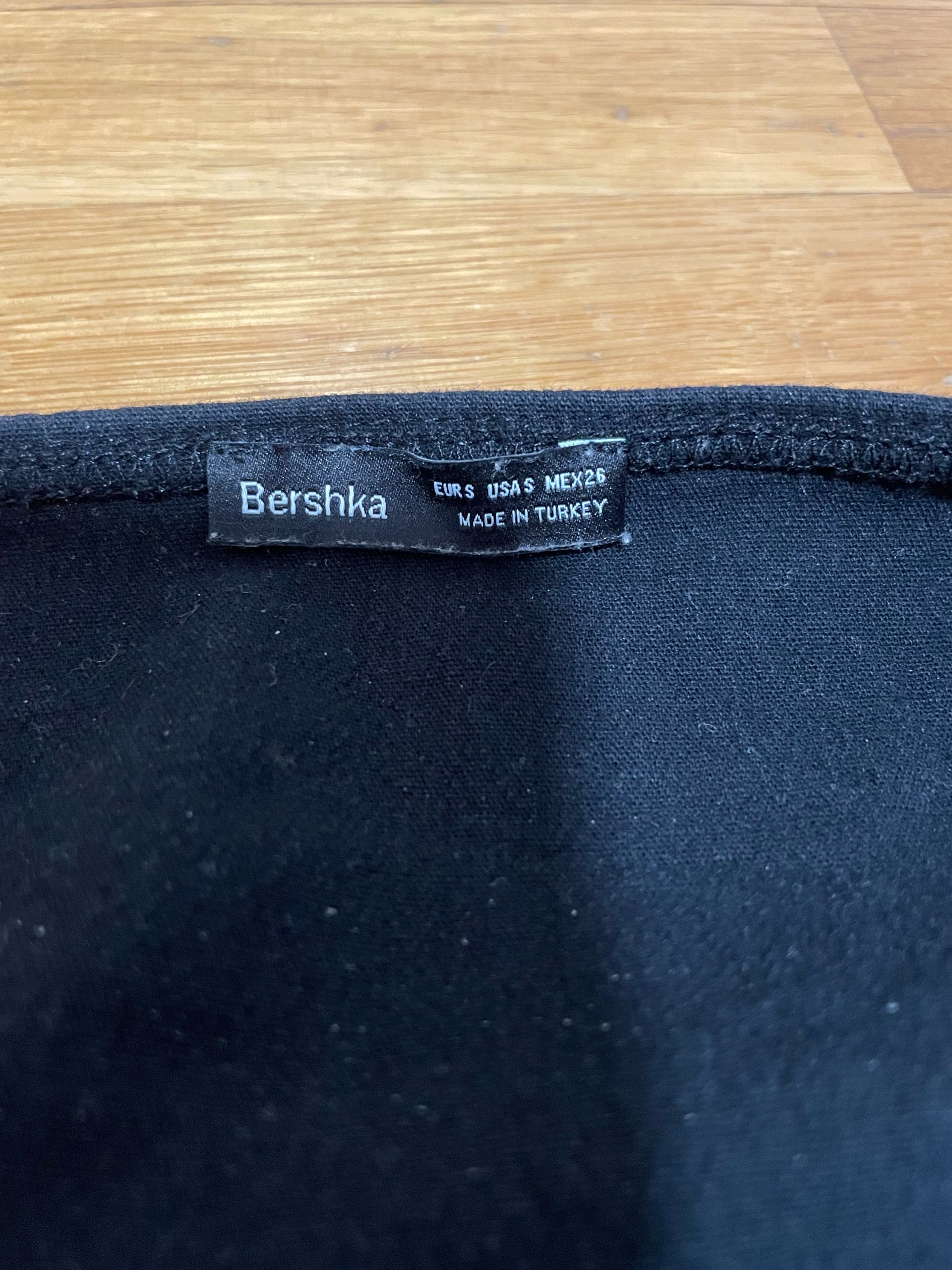 Kratka haljina Bershka 2