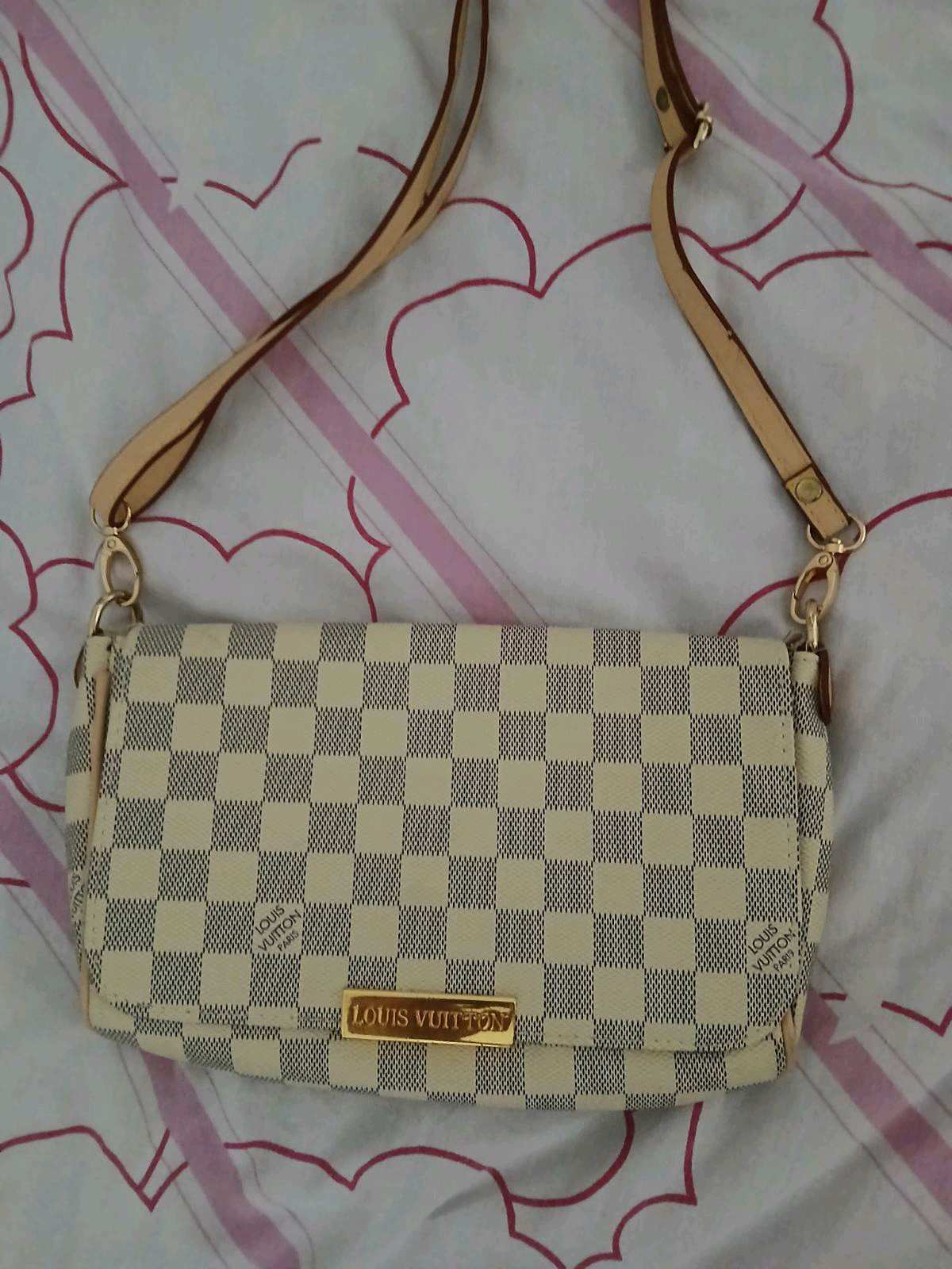 Torbica Louis Vuitton 0