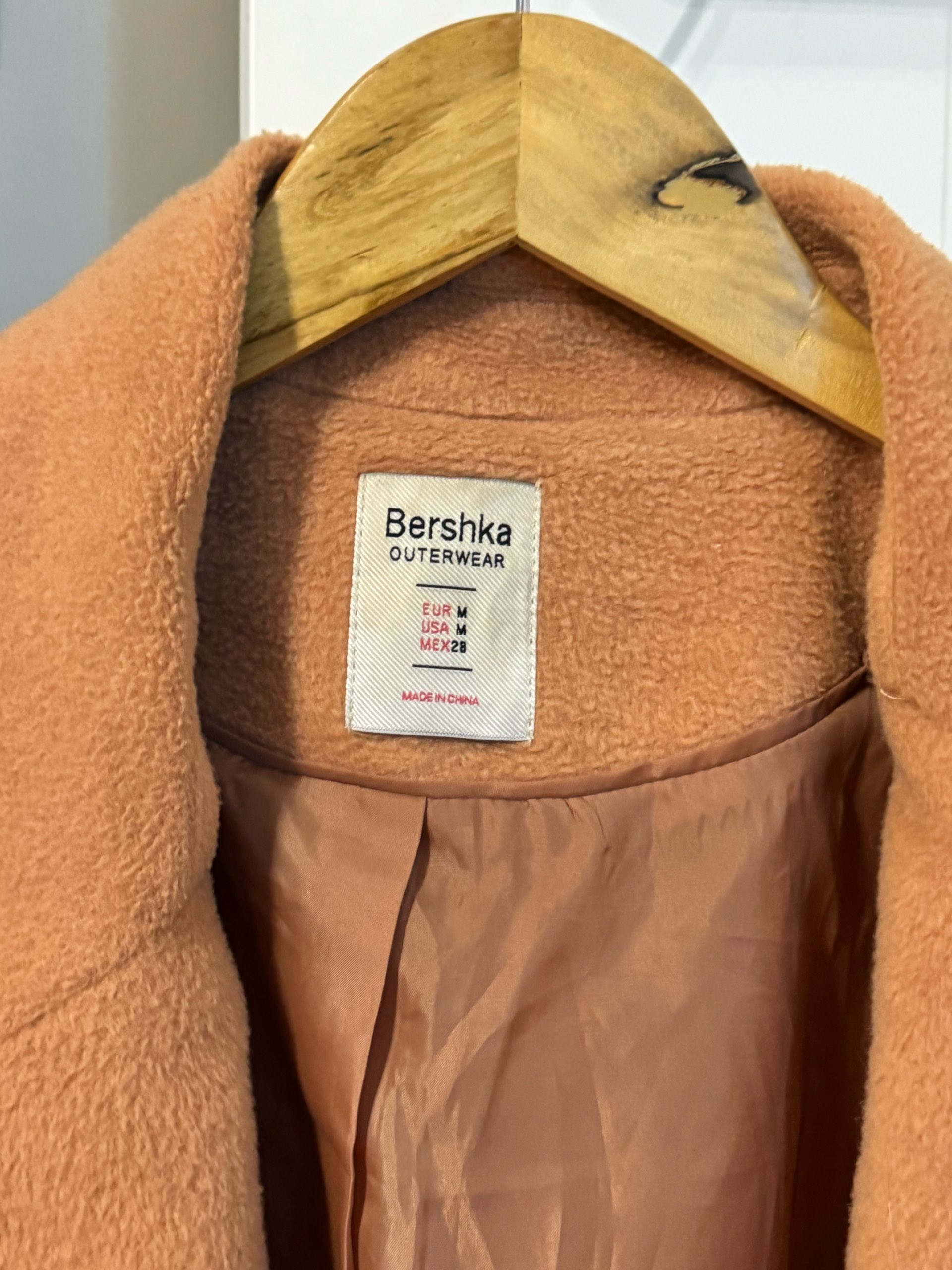 Bershka kaput teddy M vel 3