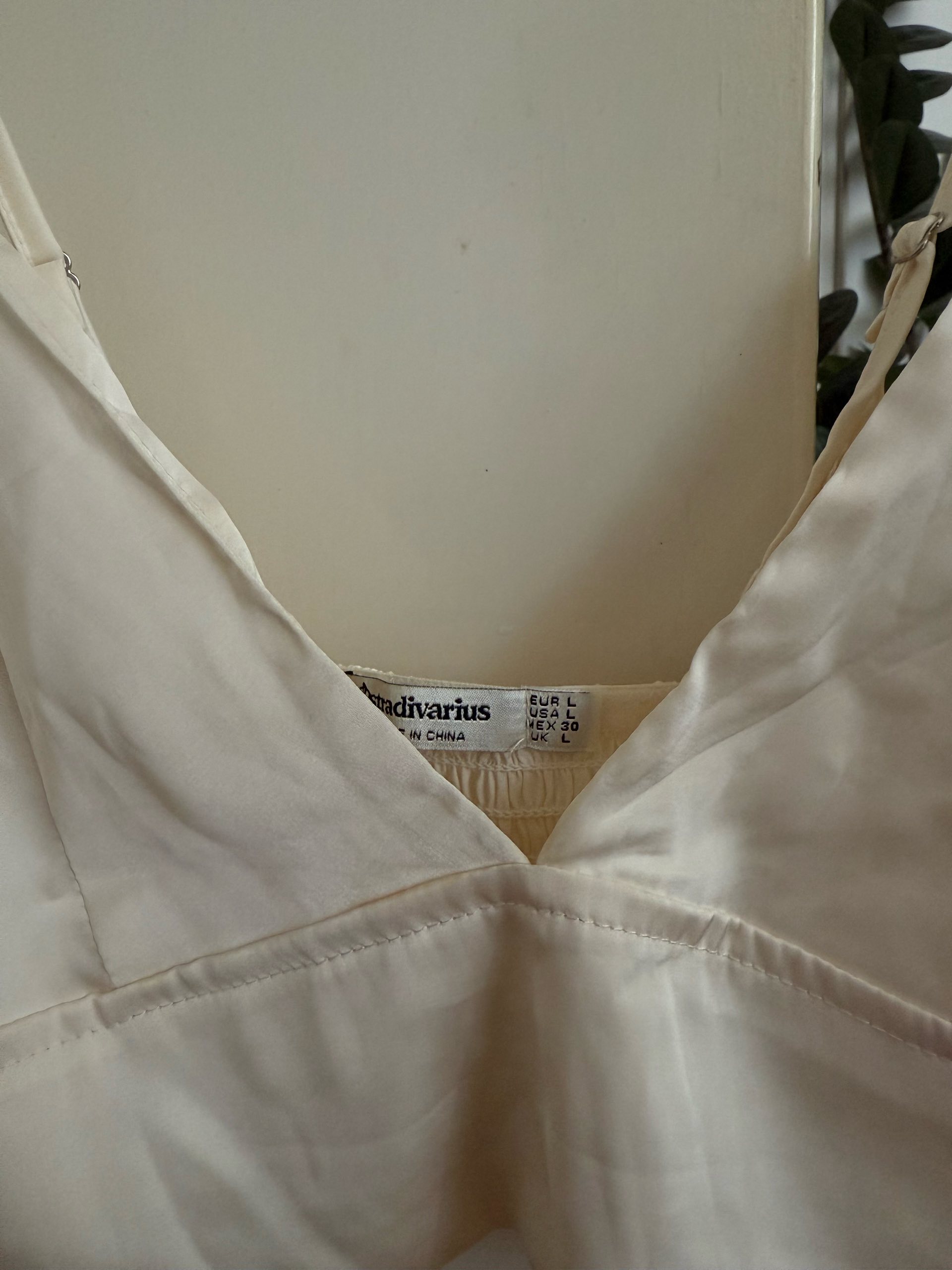 Stradivarius satenski top 1