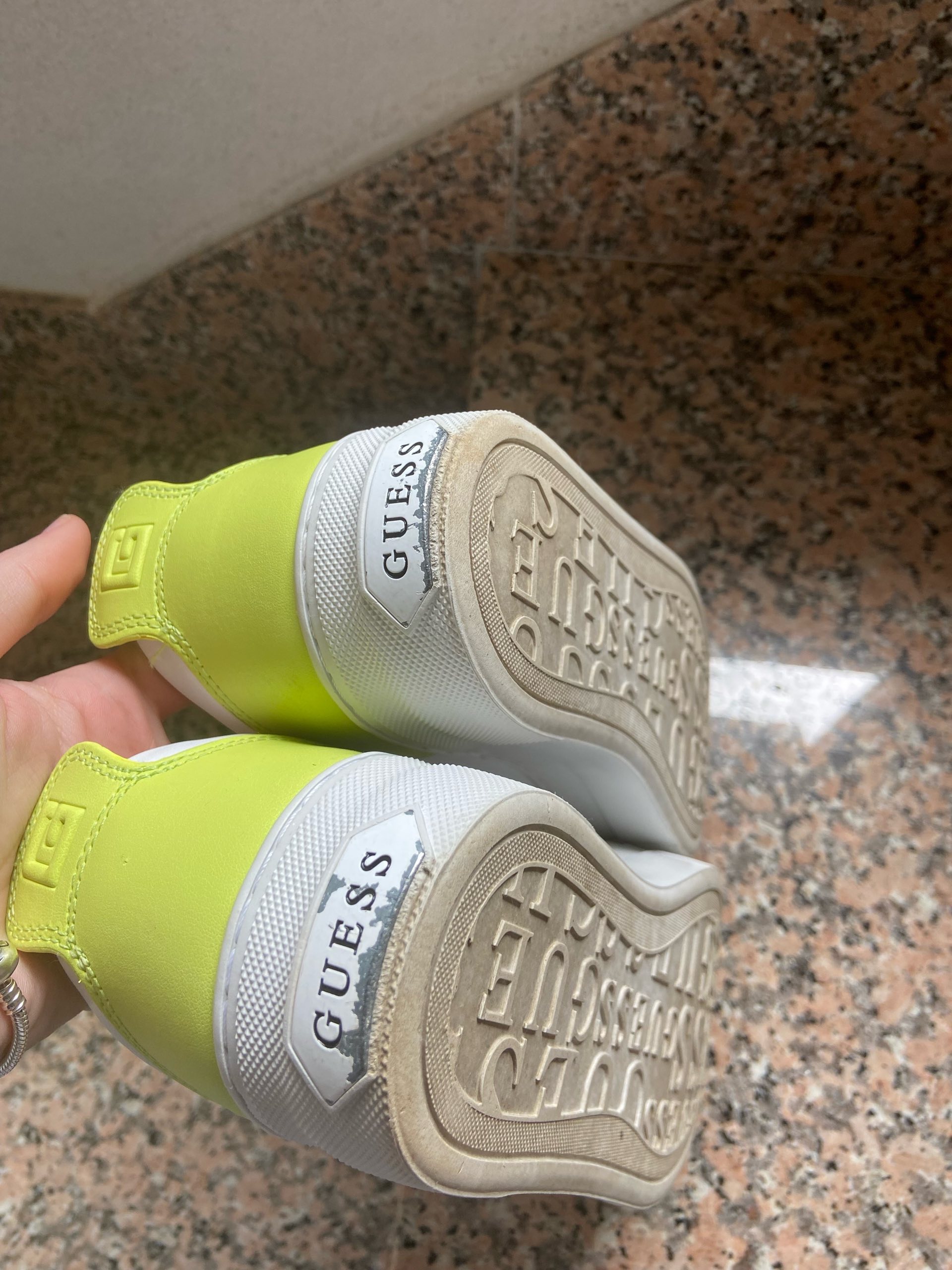 Guess original patikw 3