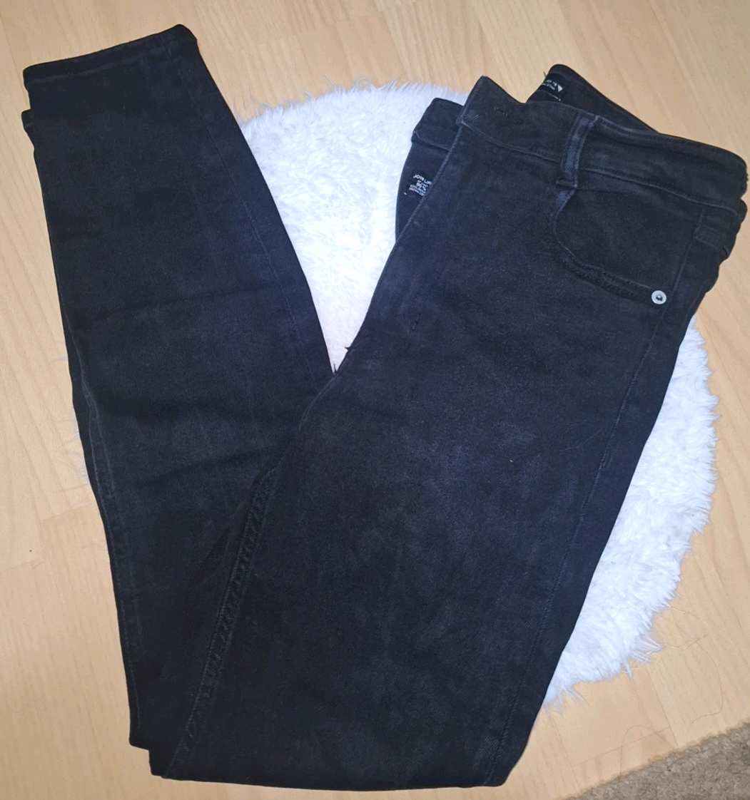 Zara pantalone 1