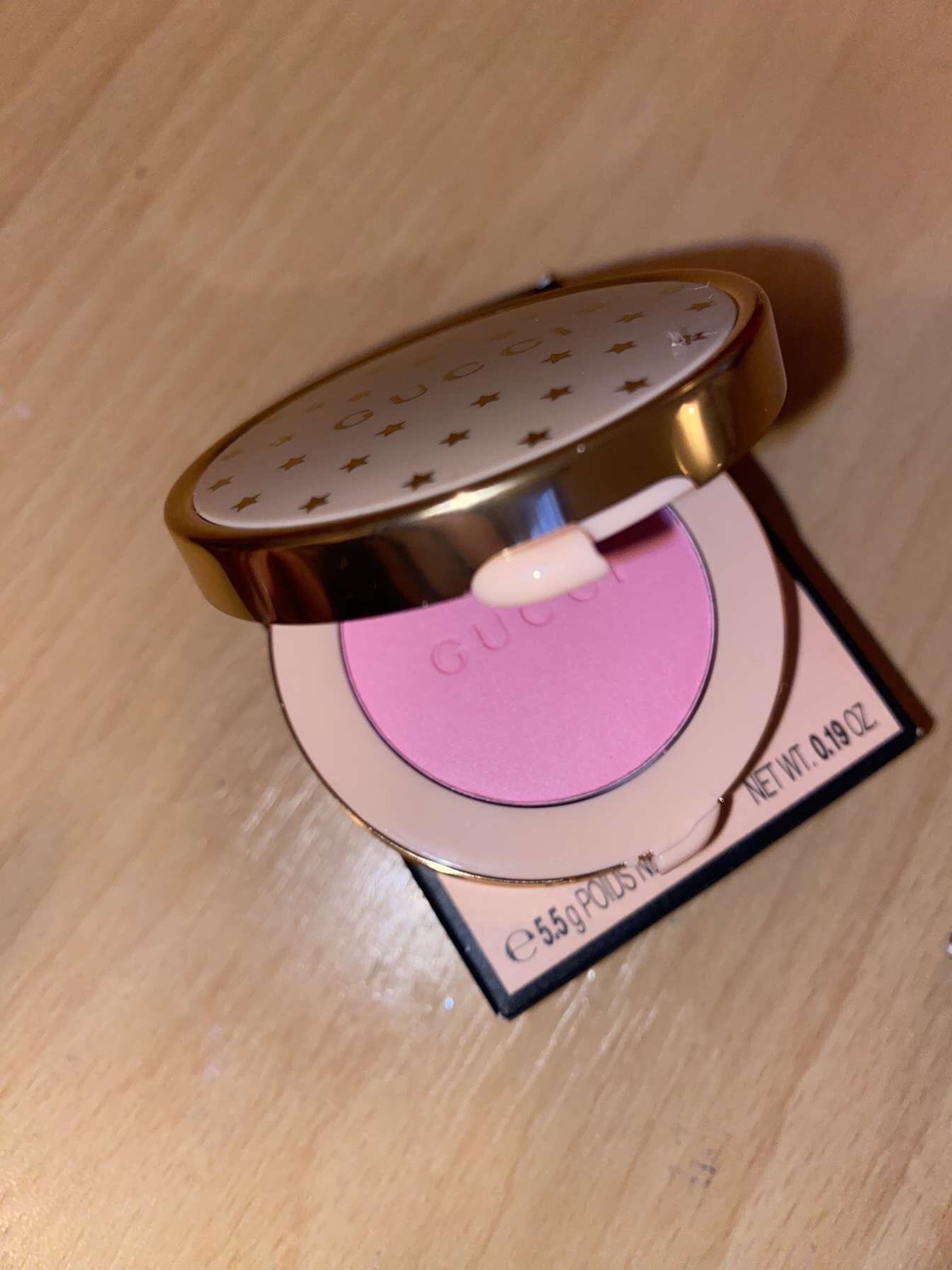 Gucci rumenilo 1