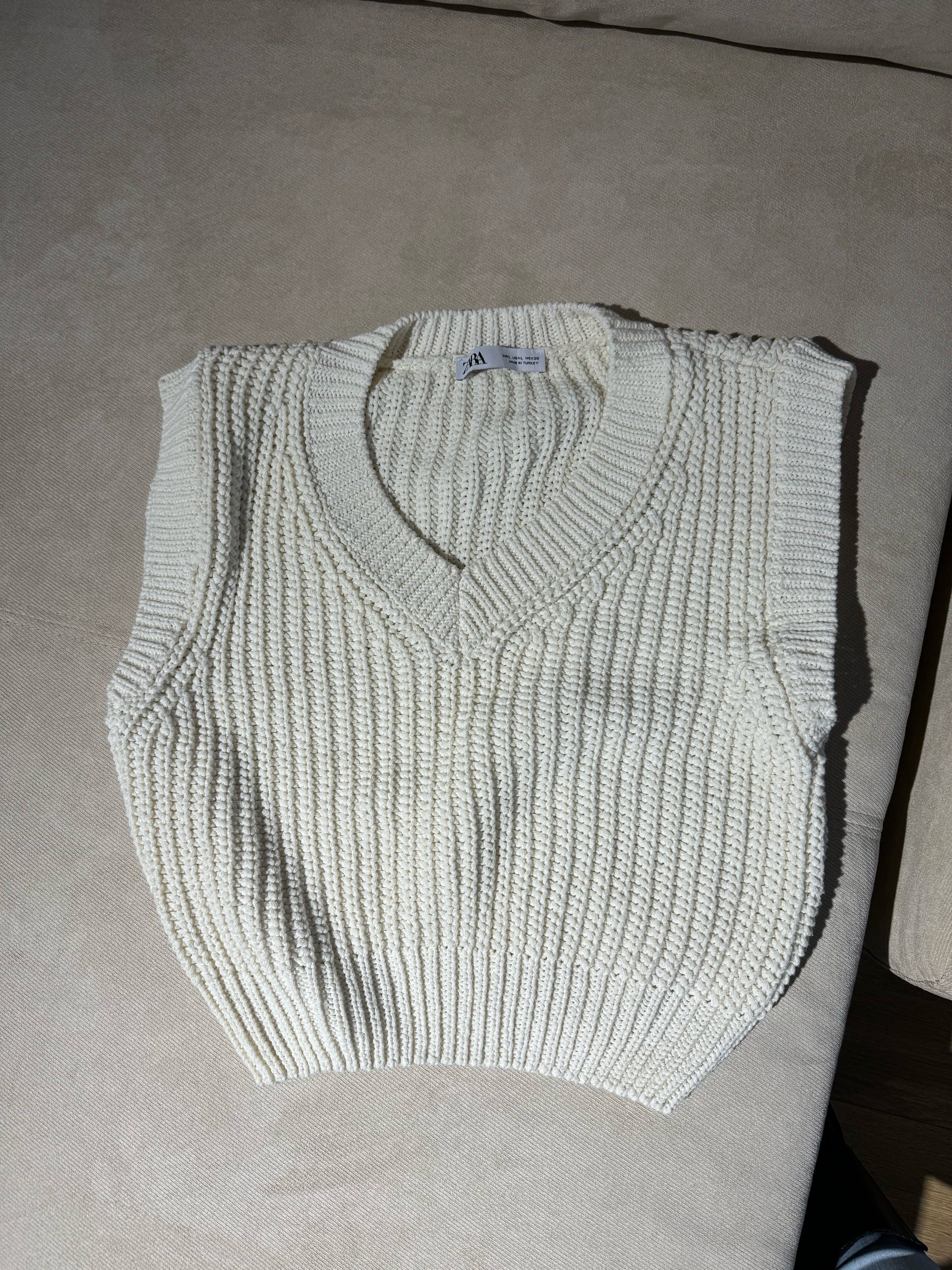 Zara pleteni prsluk 0