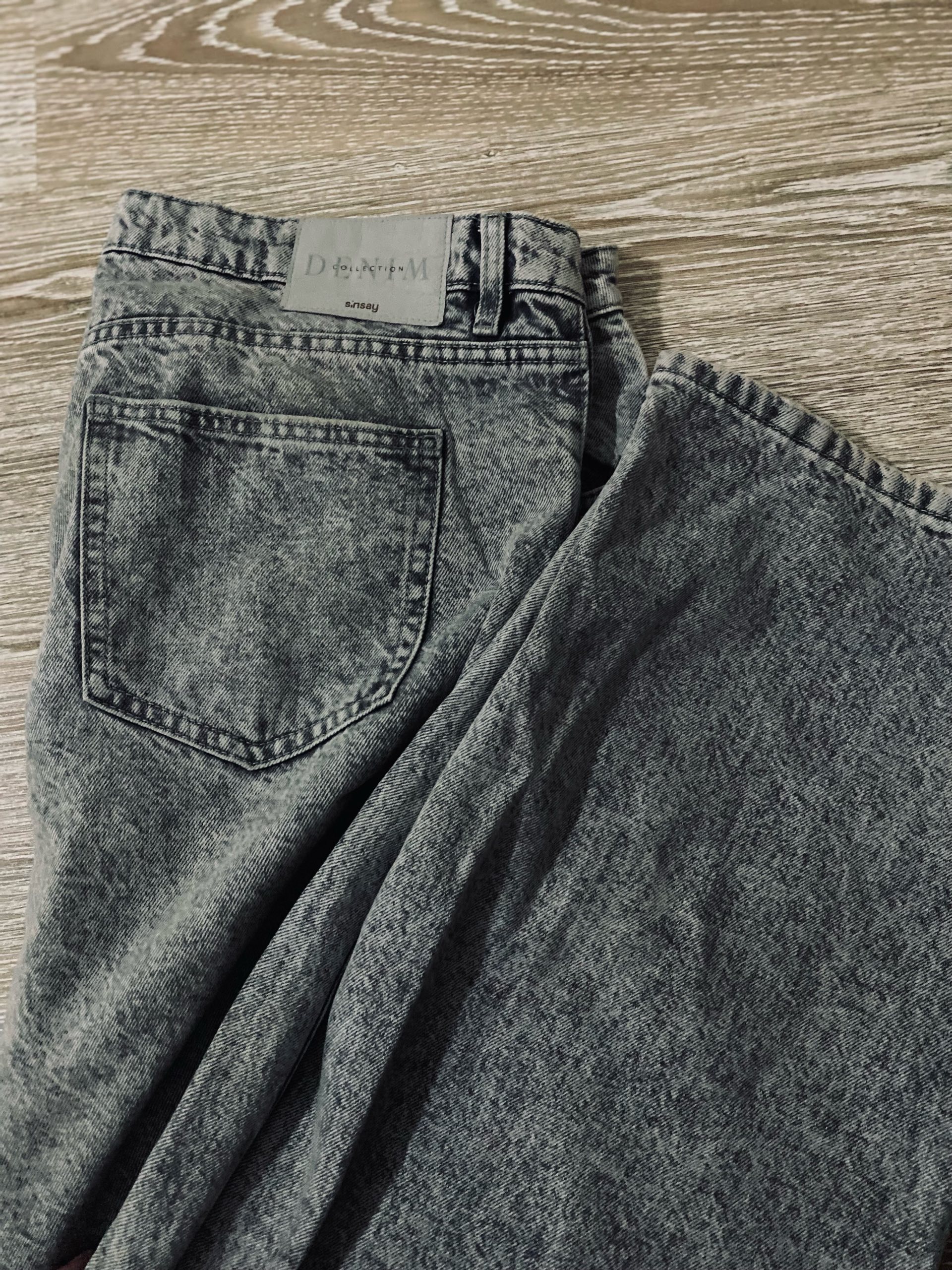 Sinsay jeans 0
