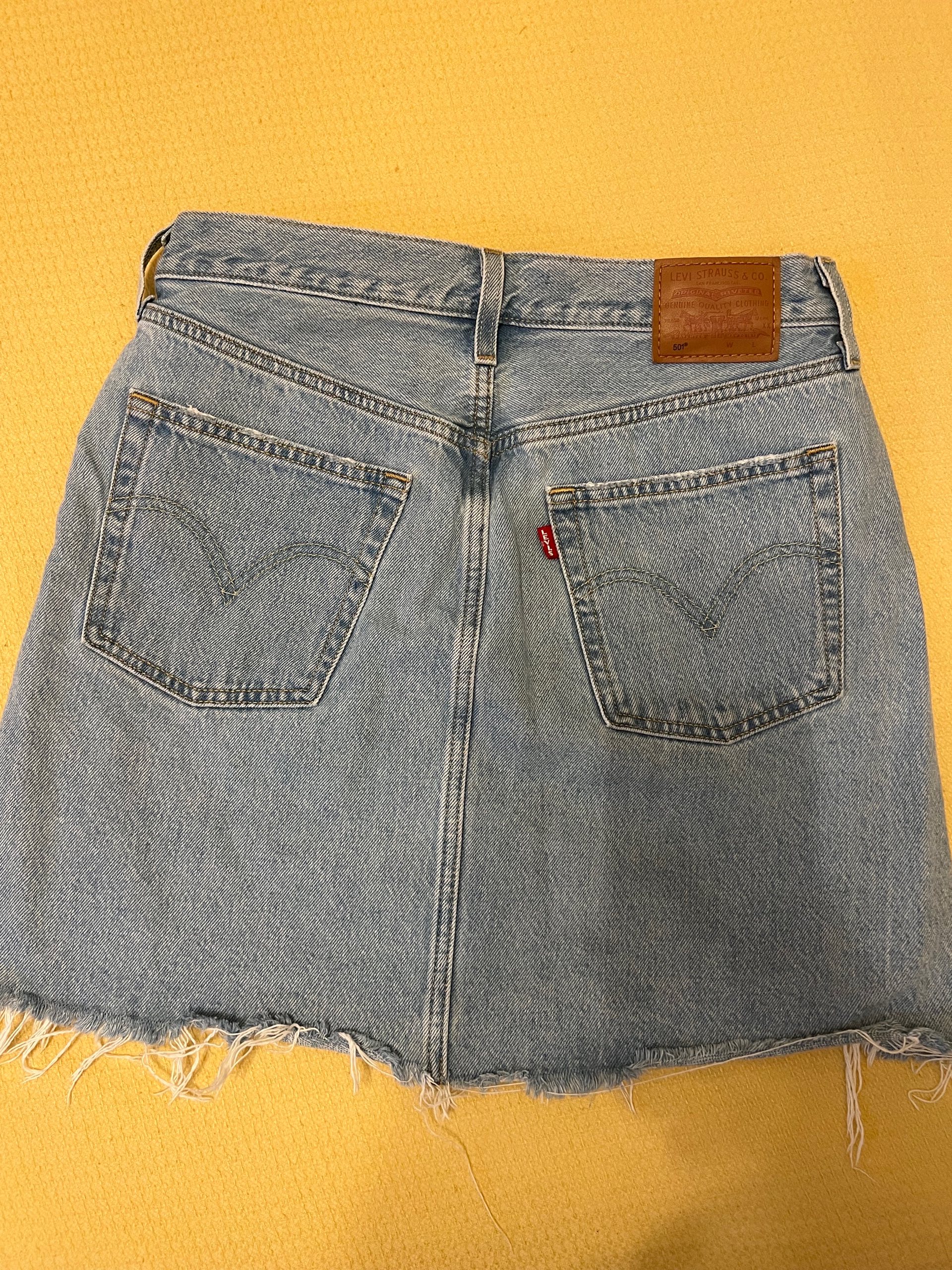 Levi’s suknja kao nova 2