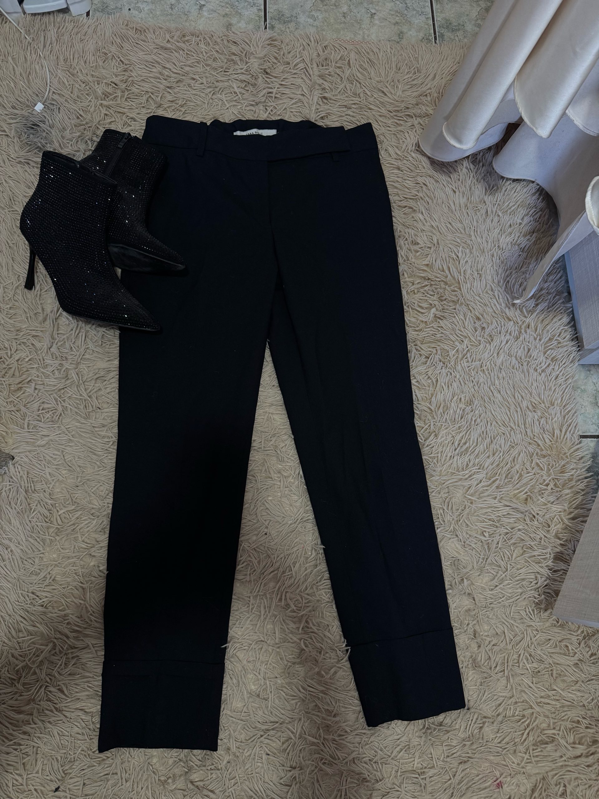 Zara hlace 0