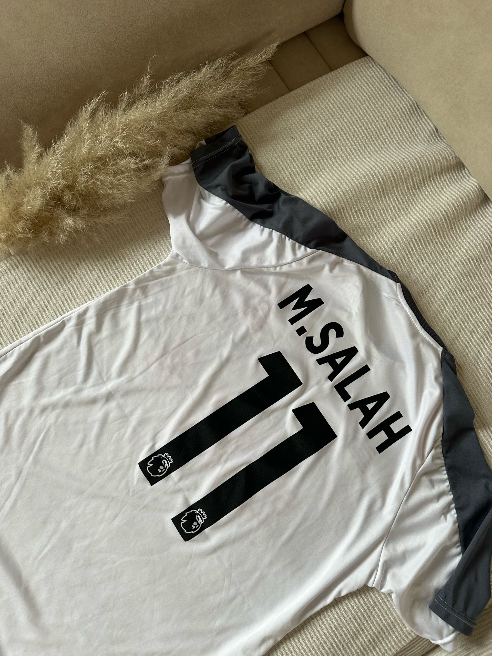 Salah dres 1