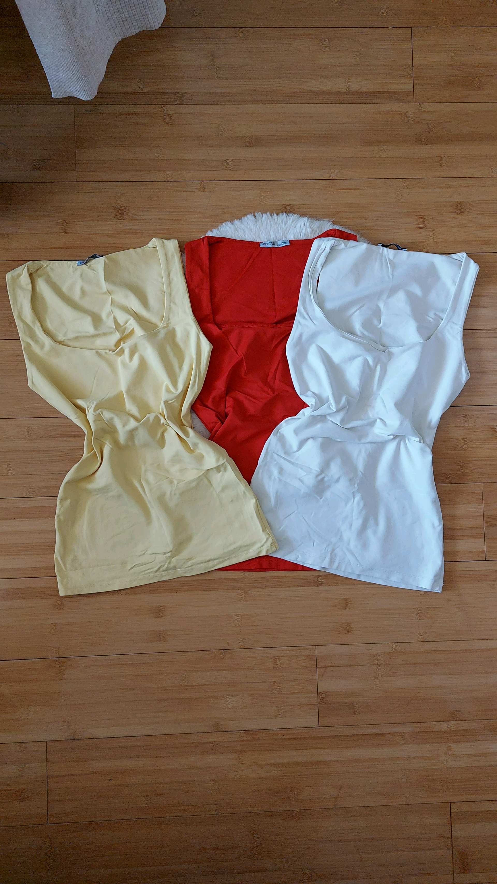 Zara majica 0