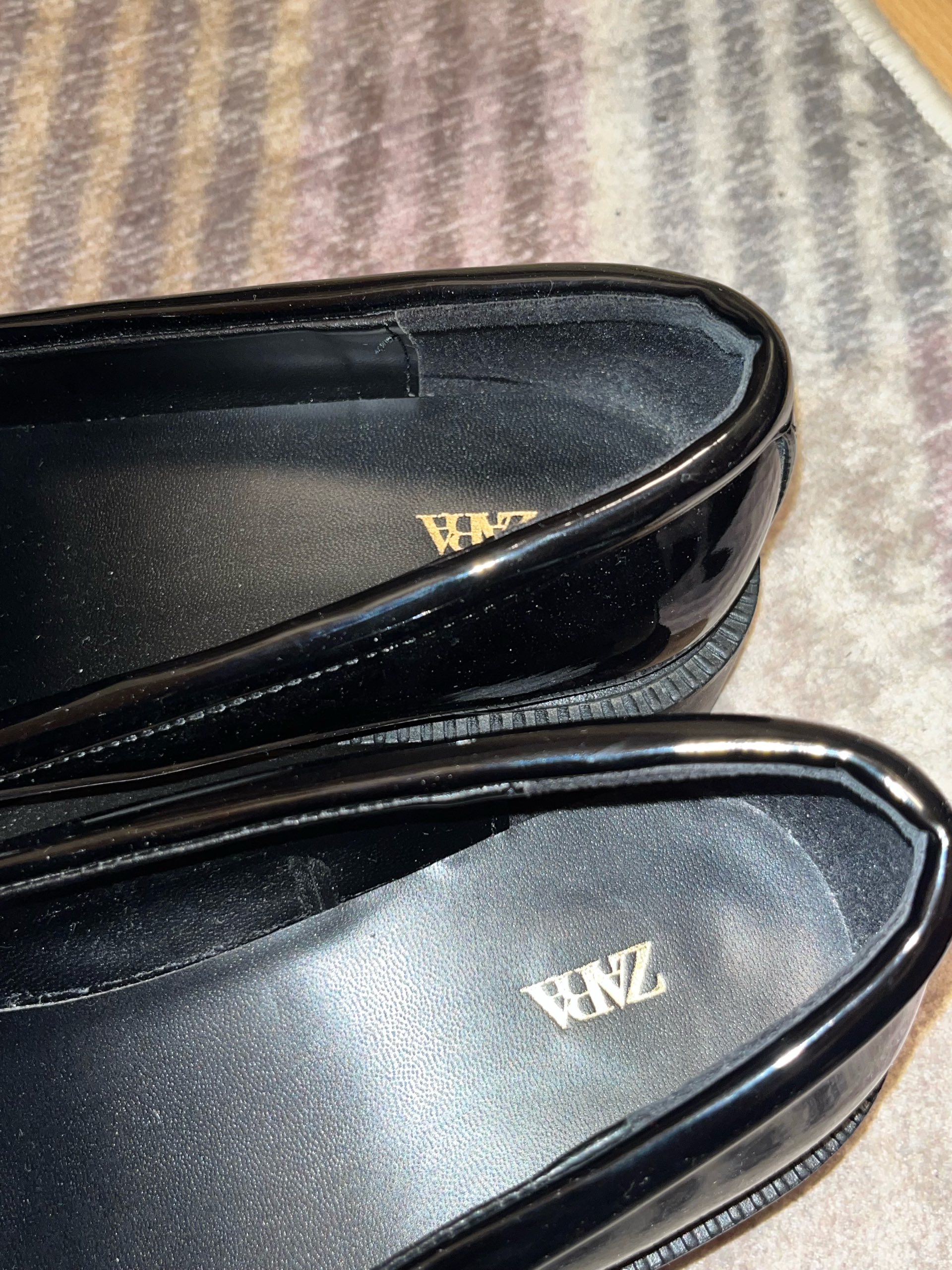 Crne lakane ZARA mokasine 3