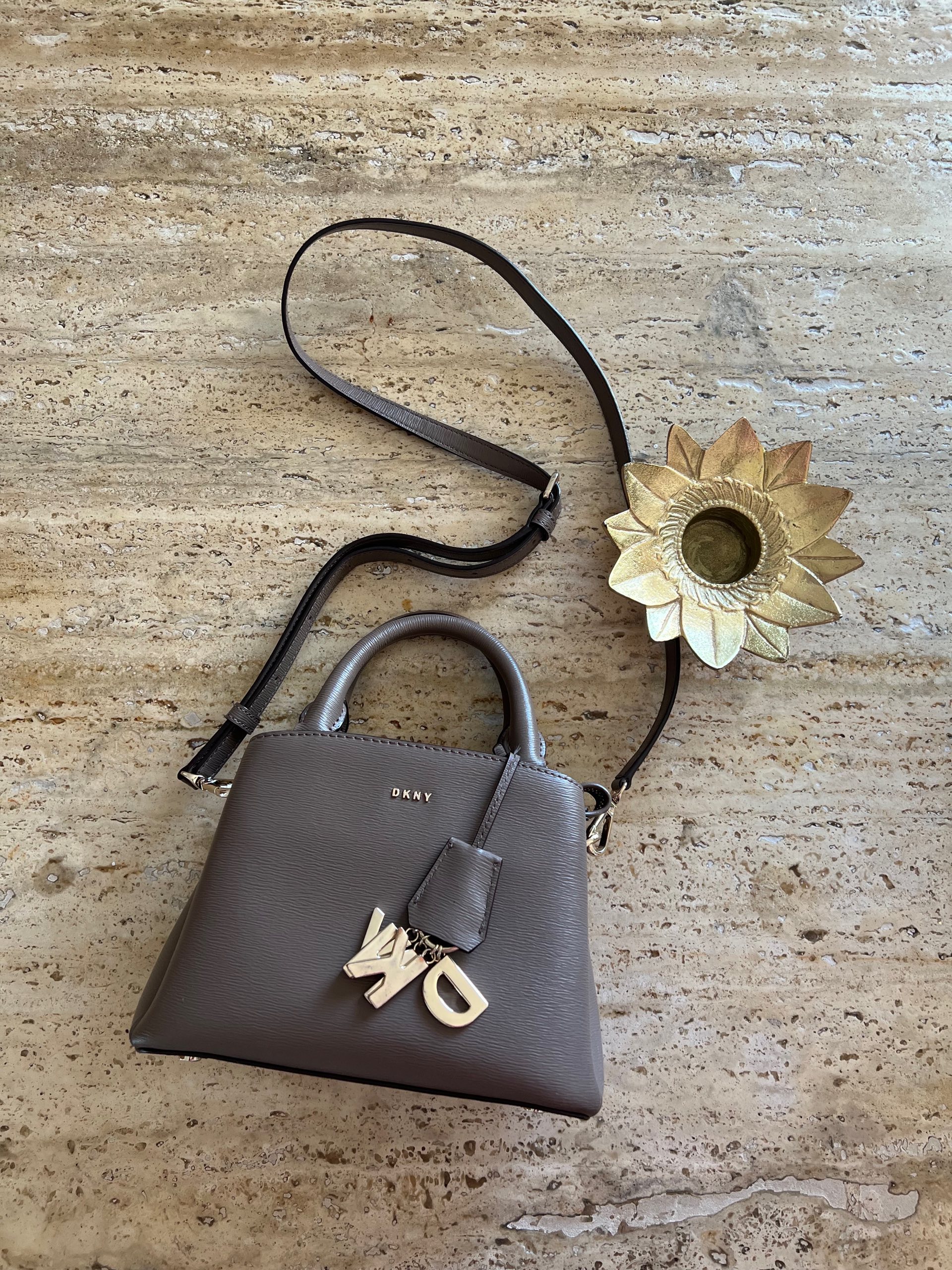 DKNY torbica kao nova 0