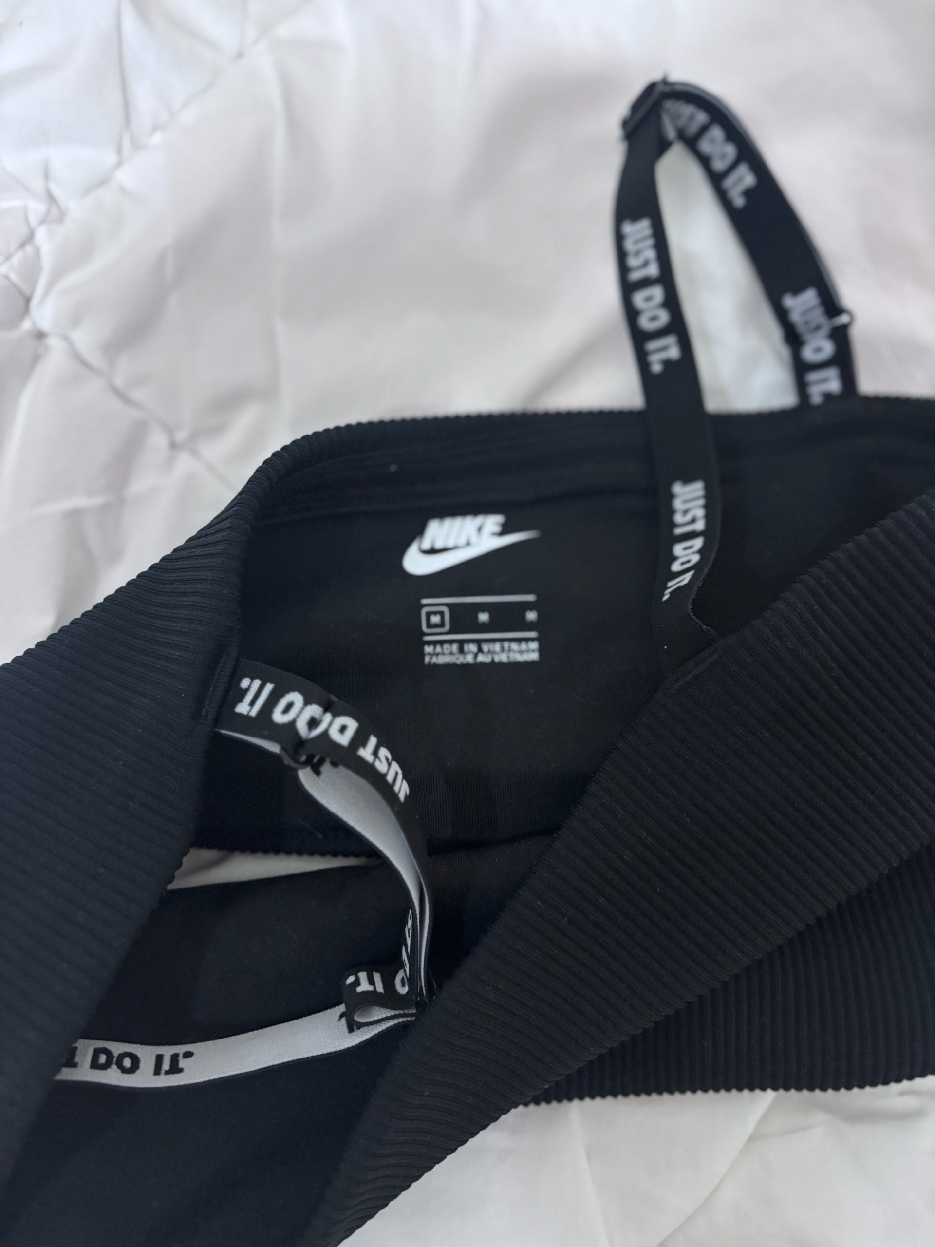 Nike top 0
