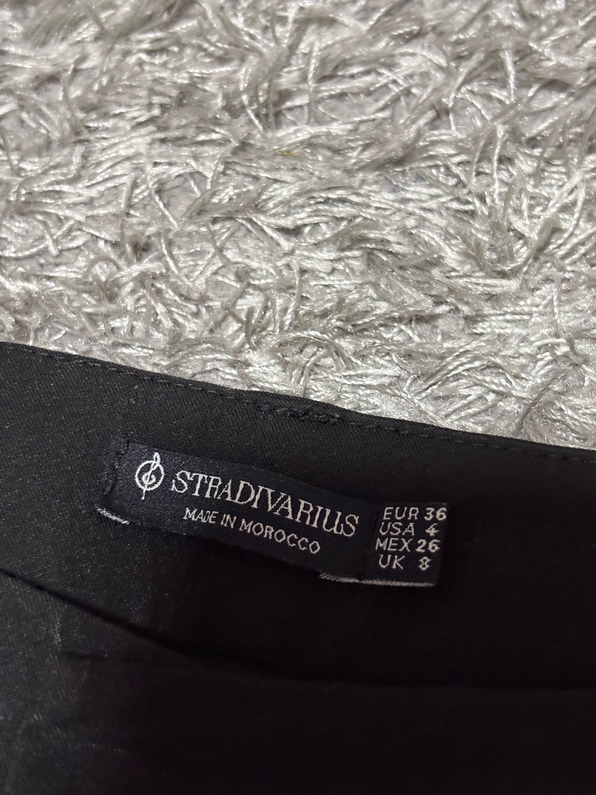 Stradivarius hlače 1