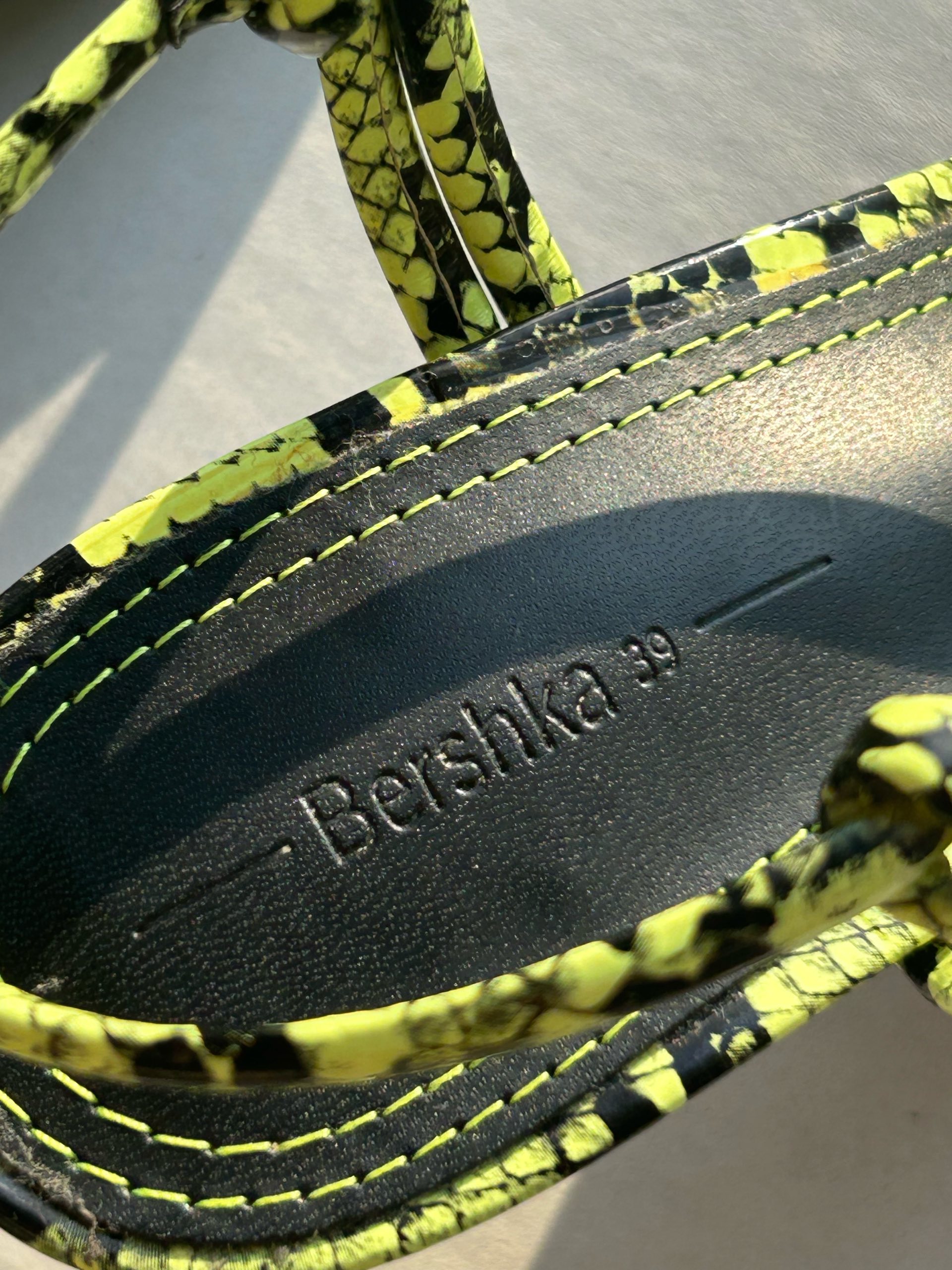 Bershka sandale 3
