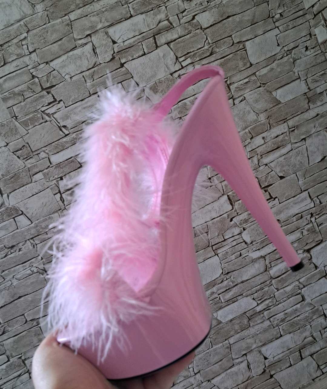 Zenske stikle 1