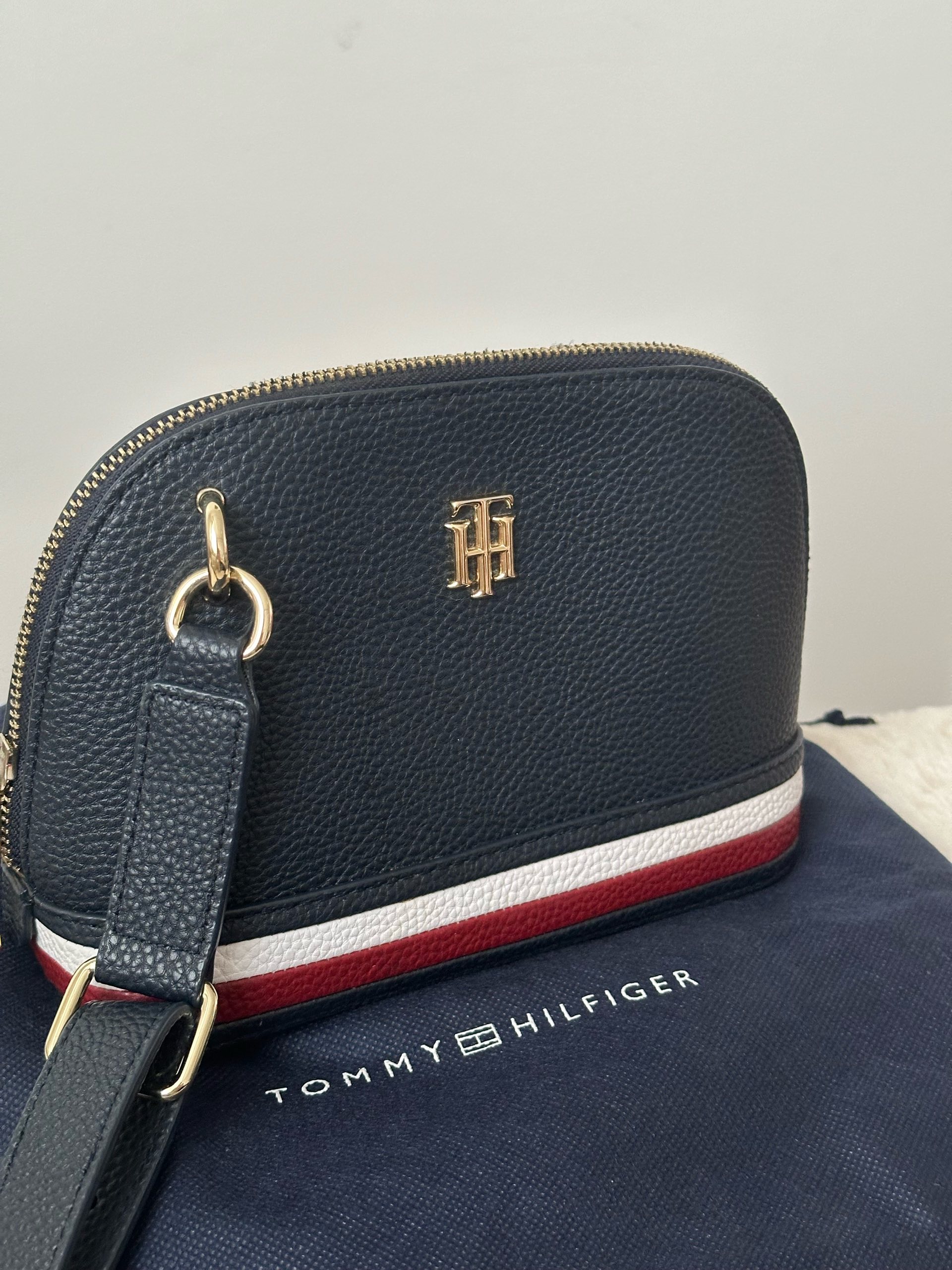 Tommy Hilfiger torbica 0