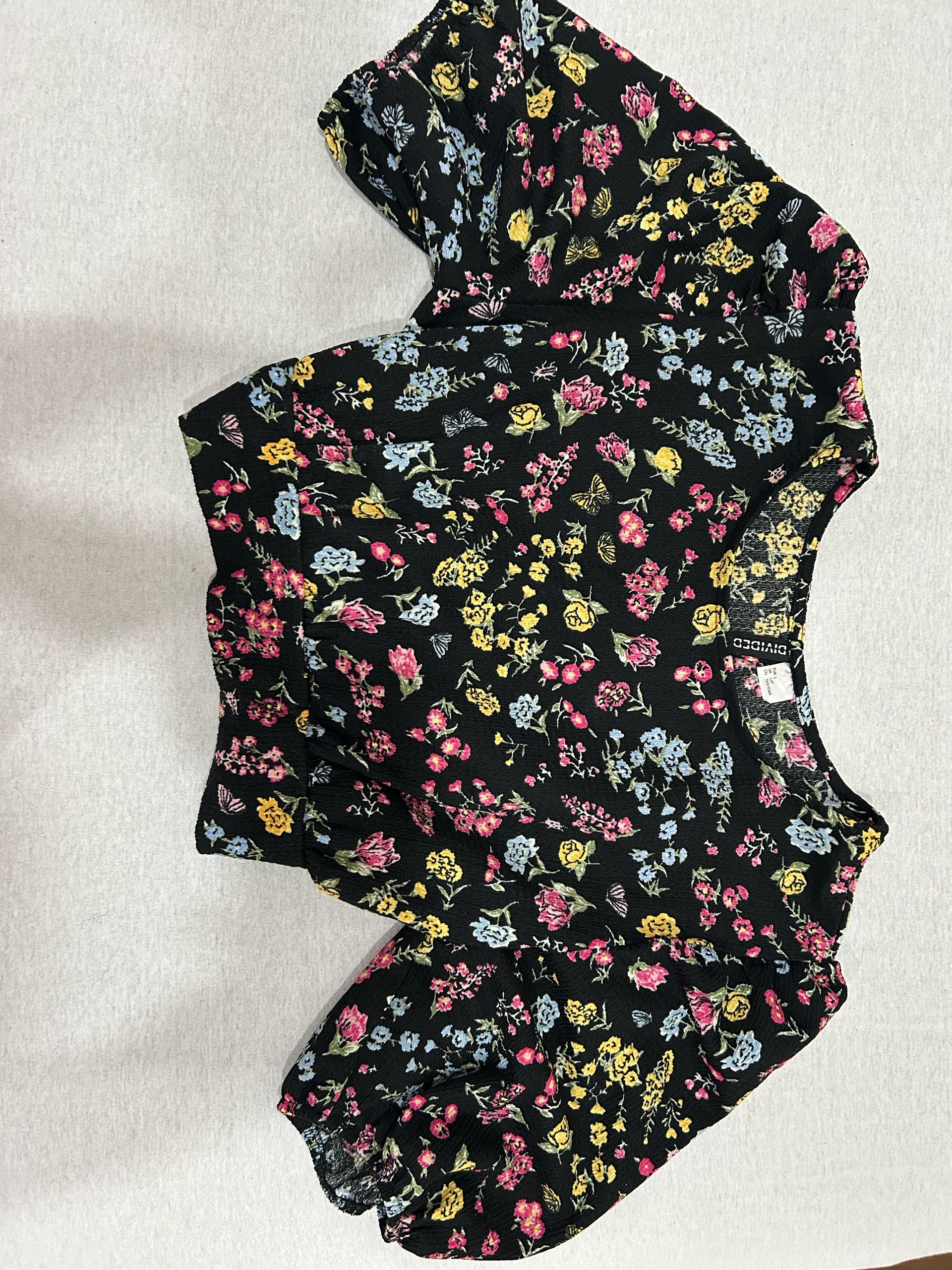 H&M bluza 0