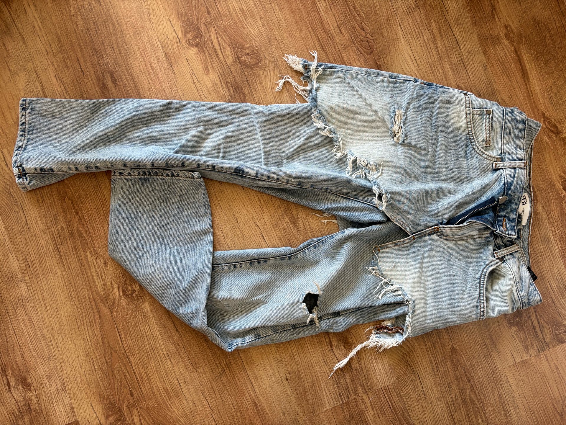 Zara farmerke 0