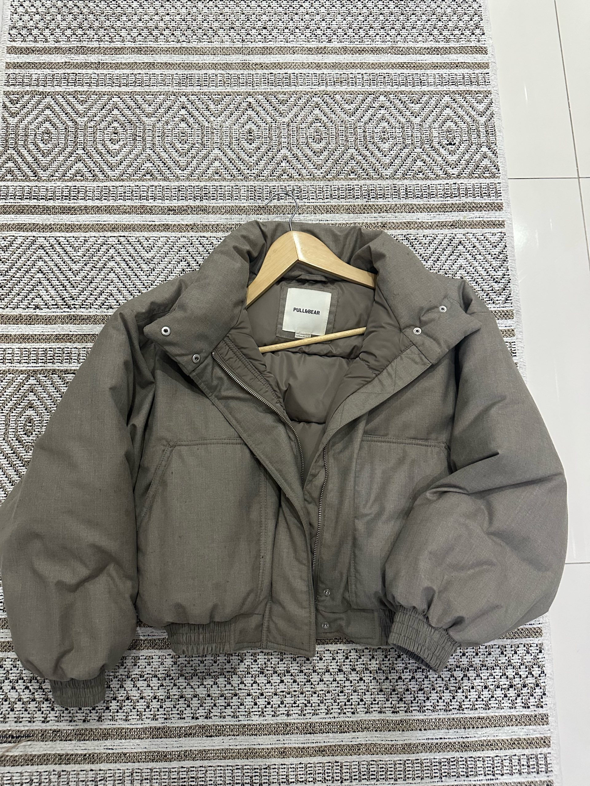 Pull and bear jakna xs 0