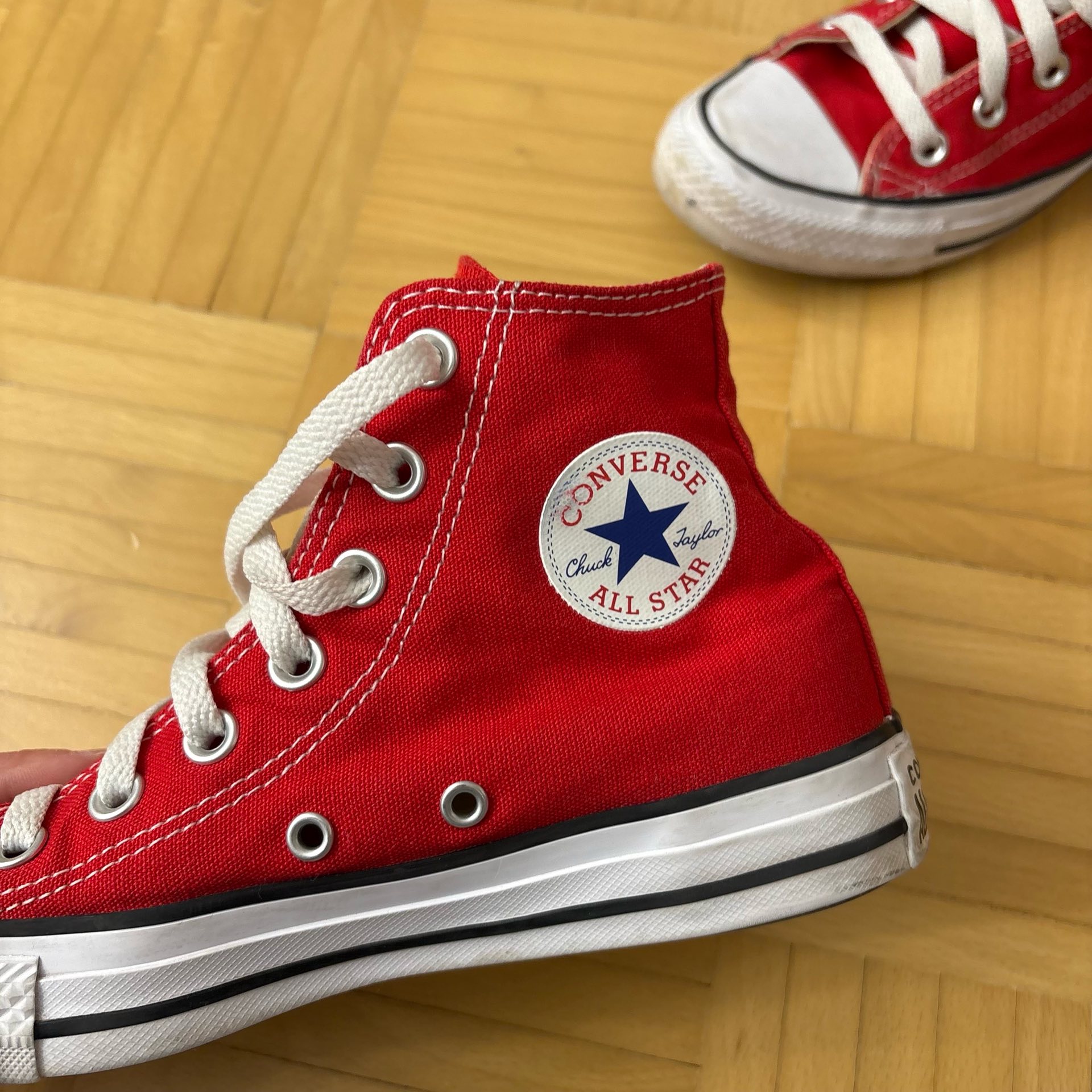 CRVENE CONVERSE🔴 1