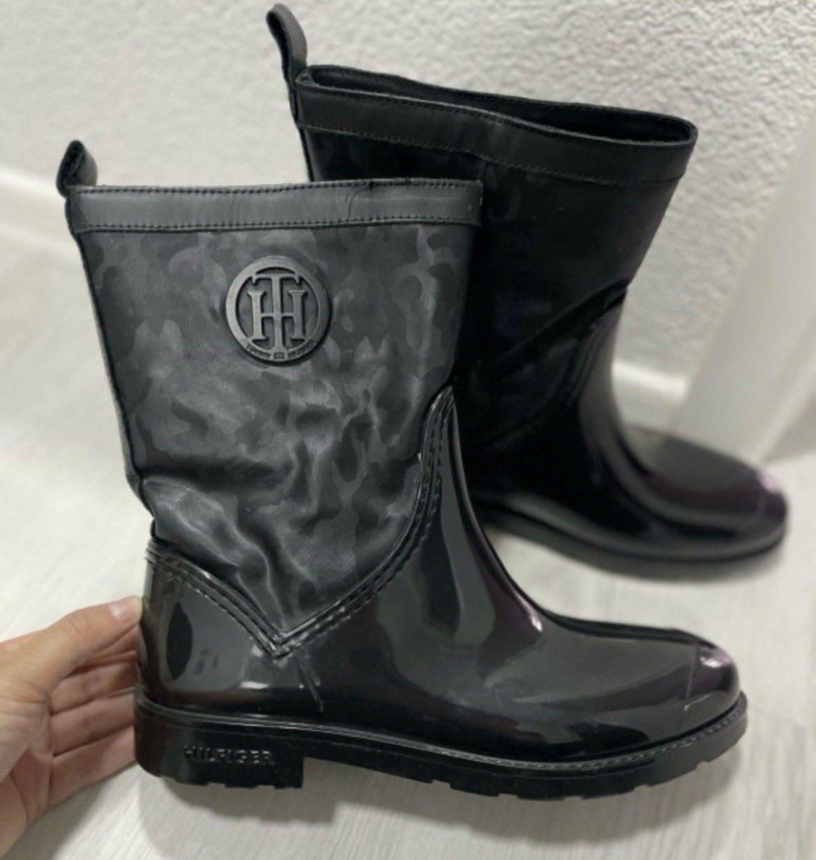 TOMMY HILFIGER čizme 0