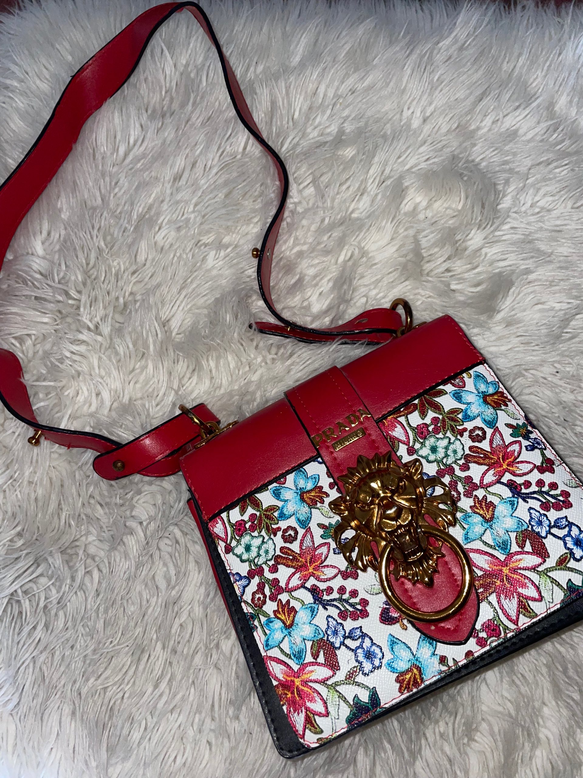 Prada torba 0