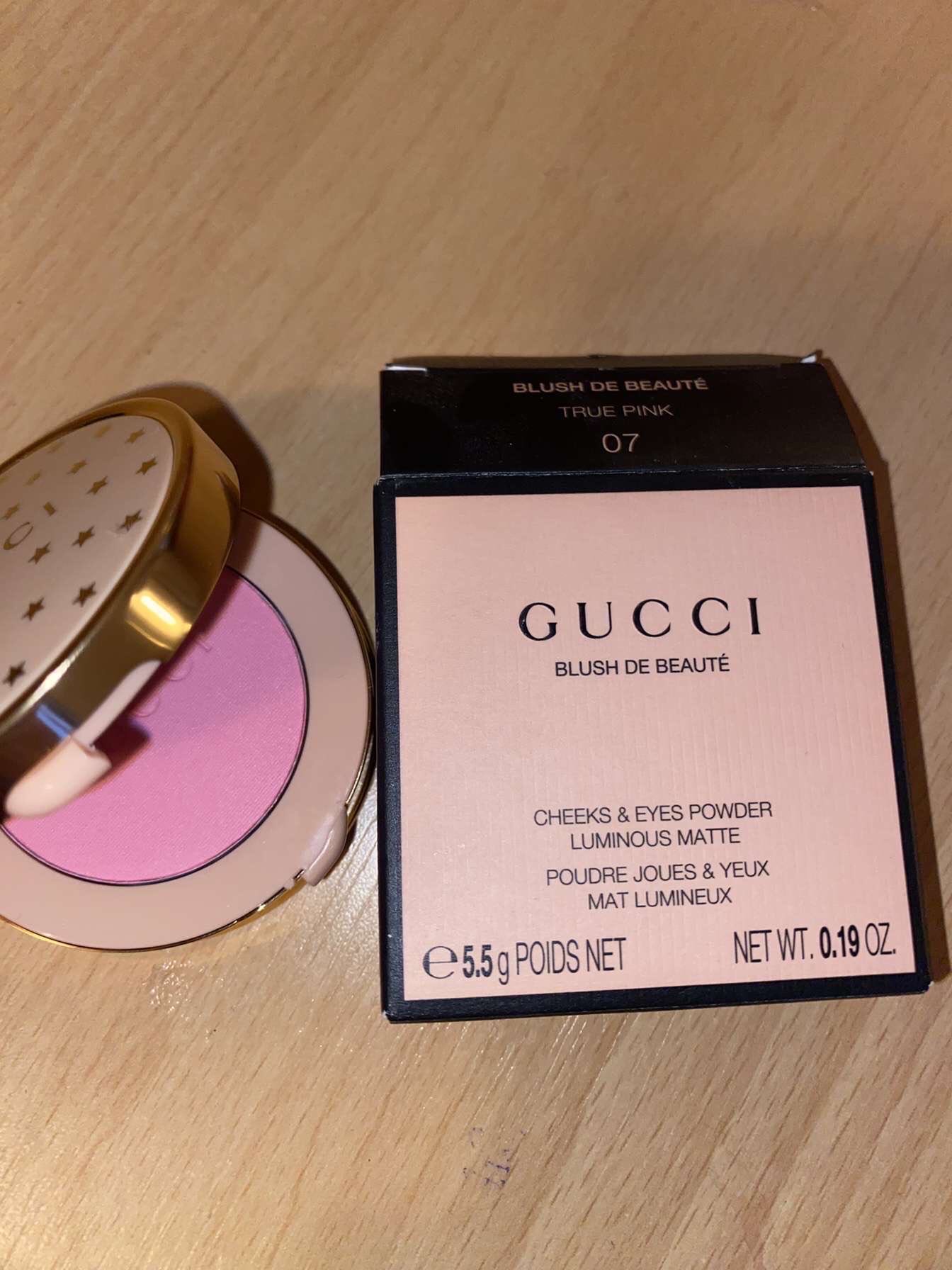 Gucci rumenilo 0